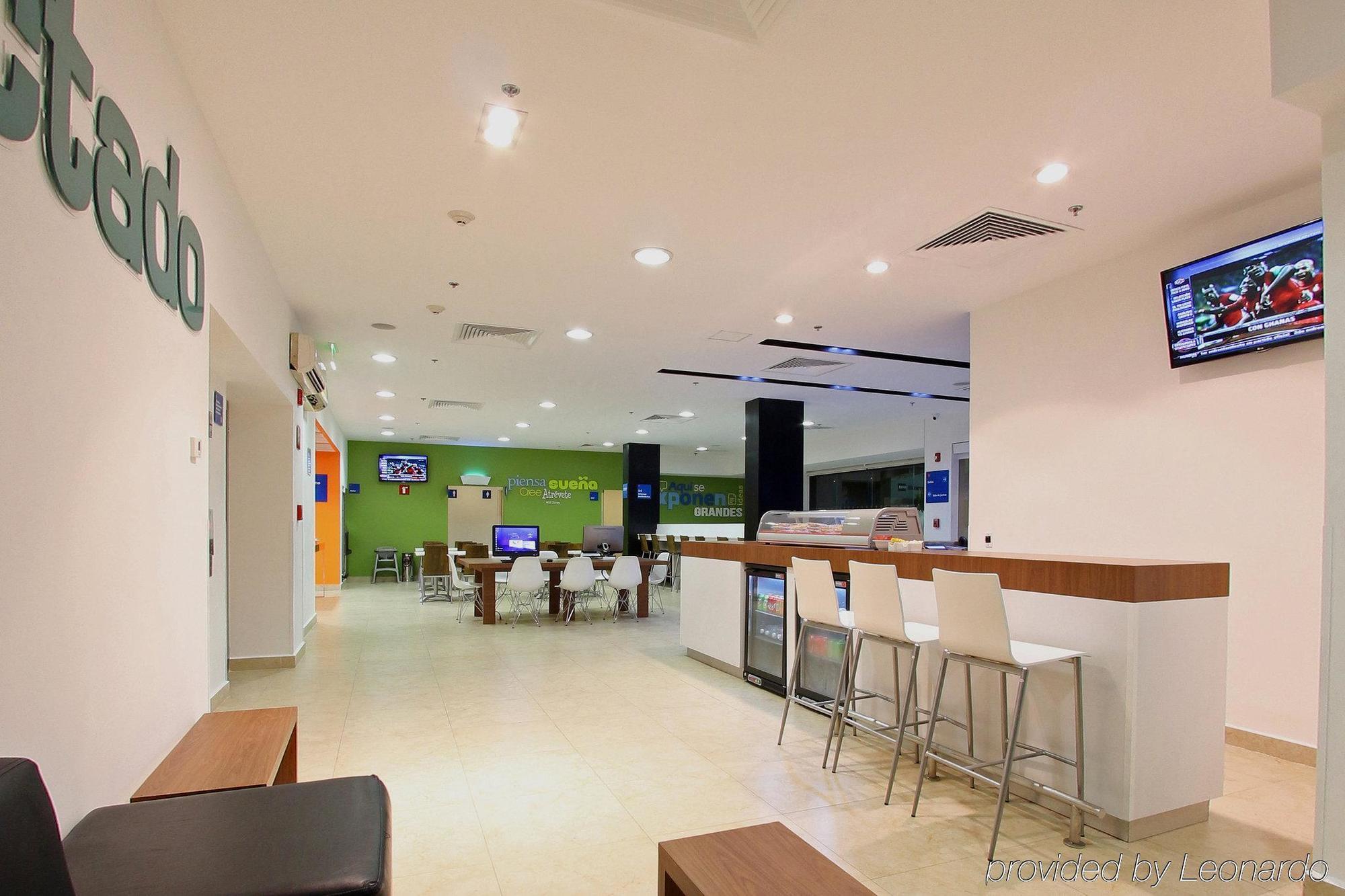 One Villahermosa Centro Interior photo