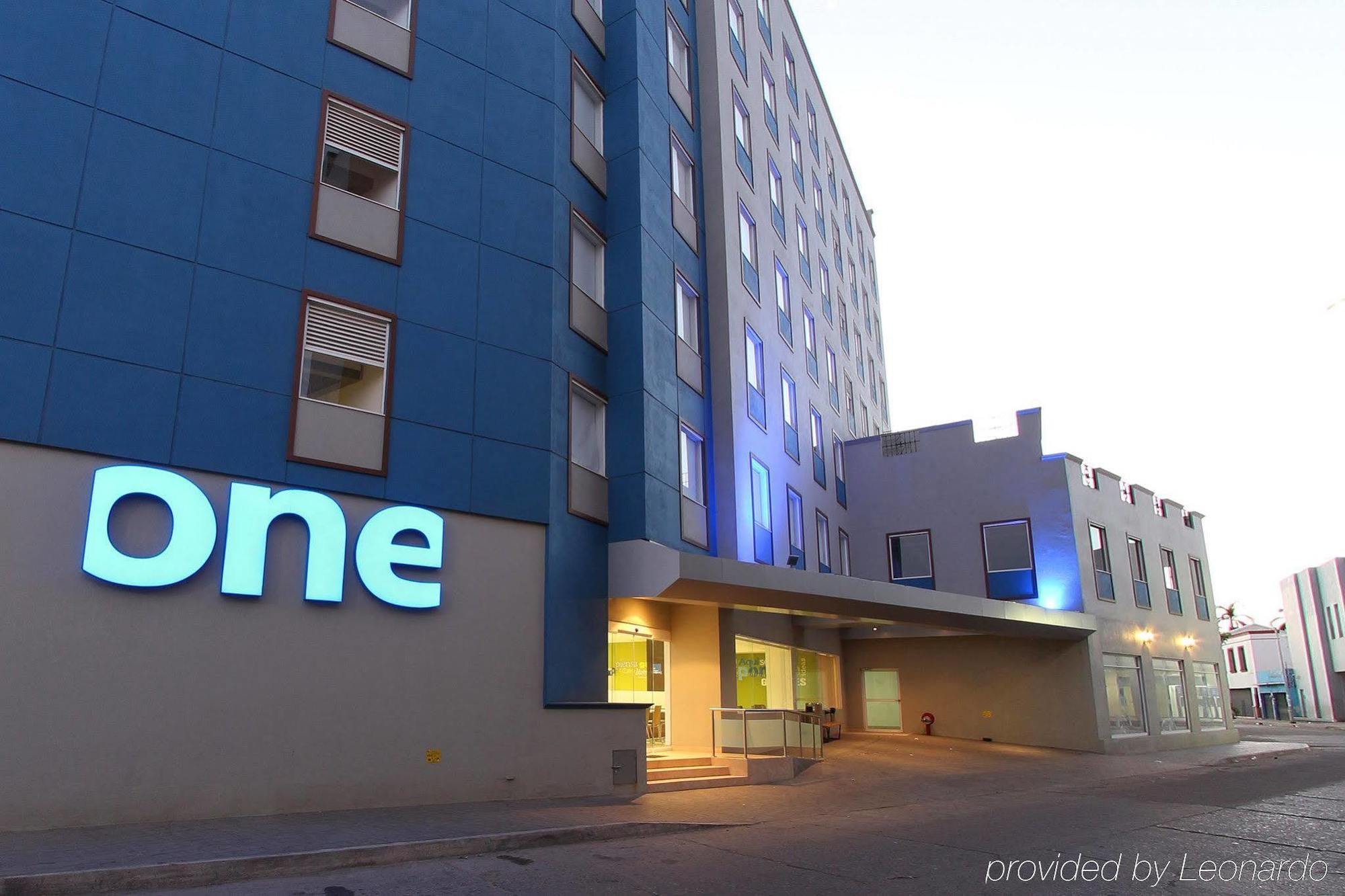 One Villahermosa Centro Exterior photo