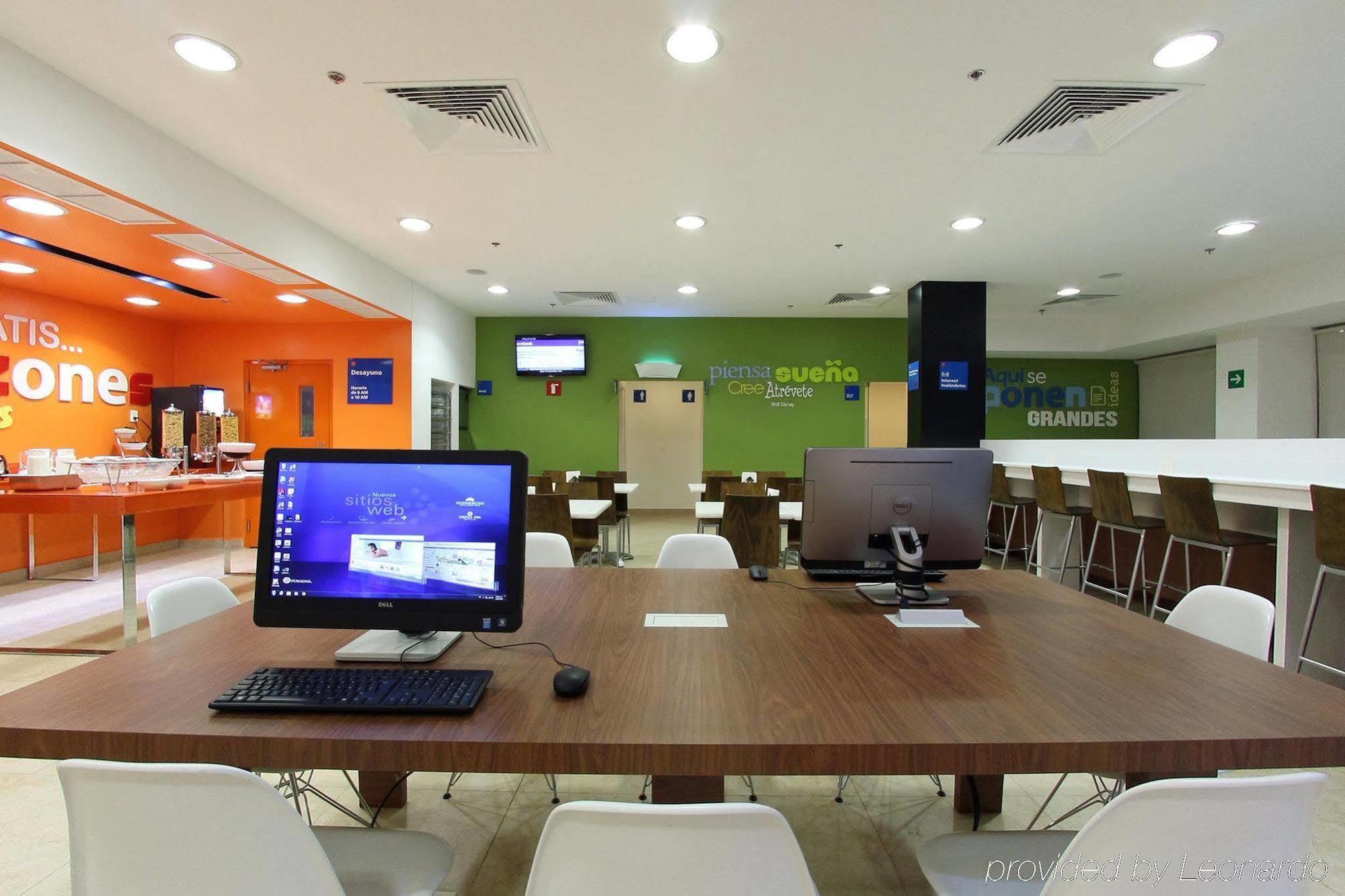 One Villahermosa Centro Business photo